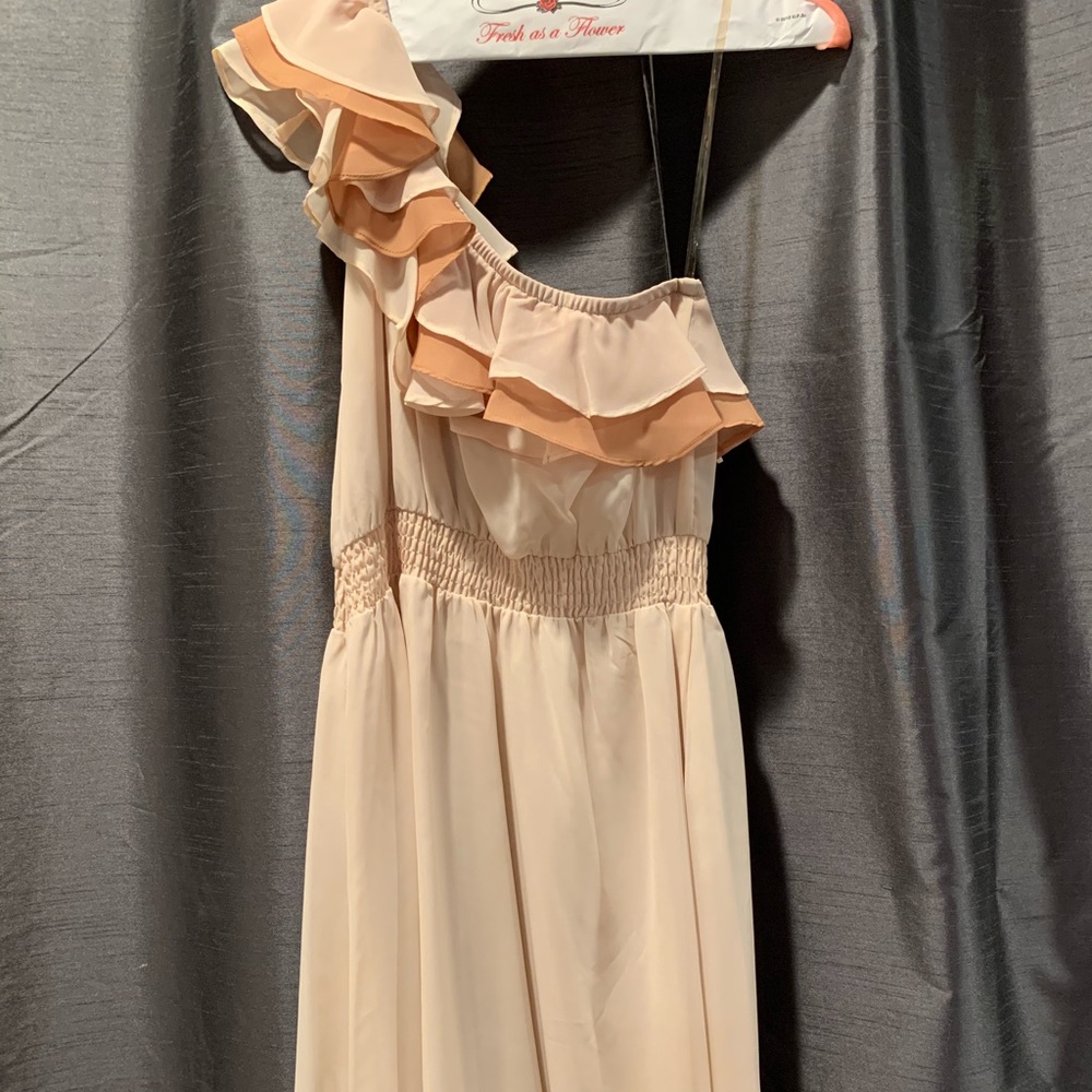 One shoulder dress - Picture 4 of 4